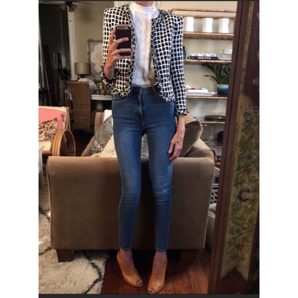 Hey guys! Welcome to my closet! ❤️❤️❤️ - Picture 8 of 8